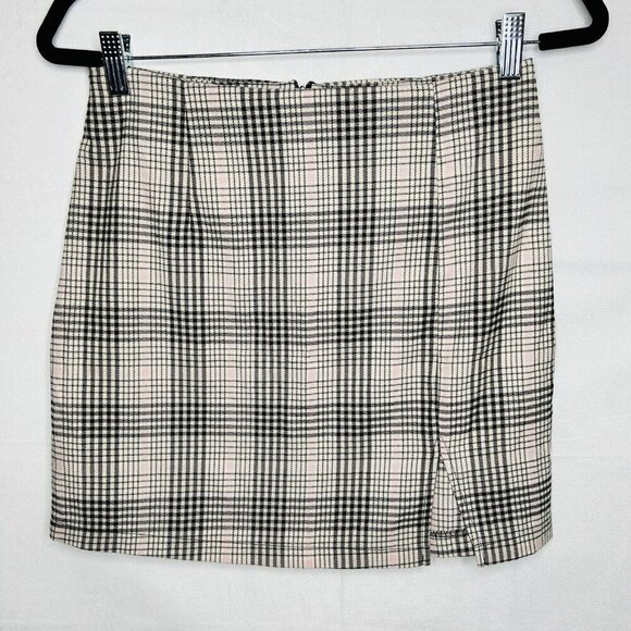 Wild Fable Mini Skirt Women's Preppy School Girl Sz 8 Pink Black Plaid Slit NWT - Picture 1 of 6